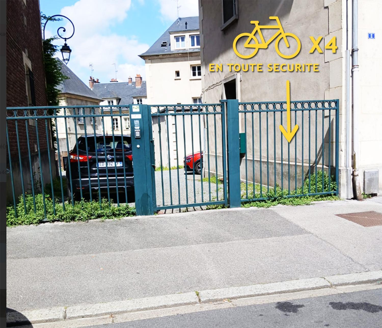 Le Cocon De La Tour -Vip-Compiegne-Hyper Centre Apartment Exterior photo